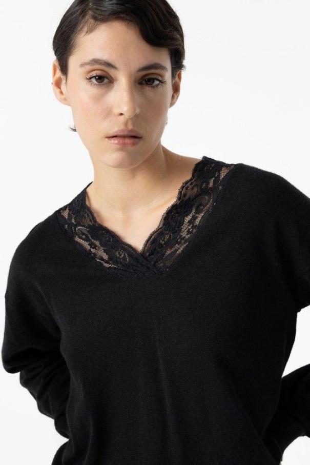 tiffosi-maglia-donna-scollo-v-con-merletto-nero