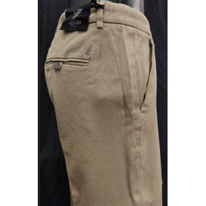 Chinos pince uomo operato in tinta regular beige