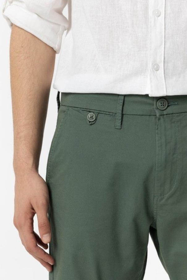 tiffosi tiffosi bermuda chinos u con risvolto slim   verde