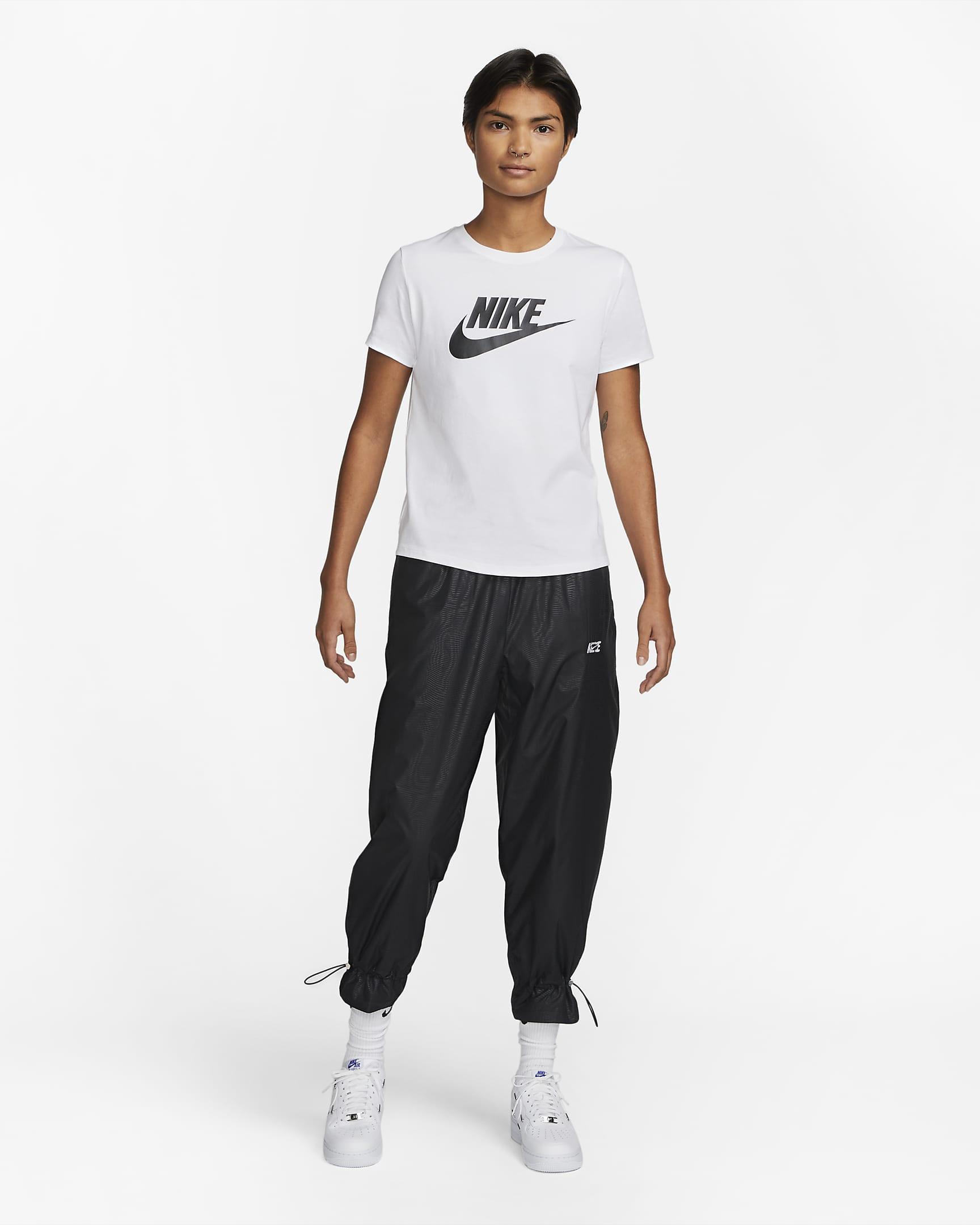 T-shirt basic donna Nike bianco