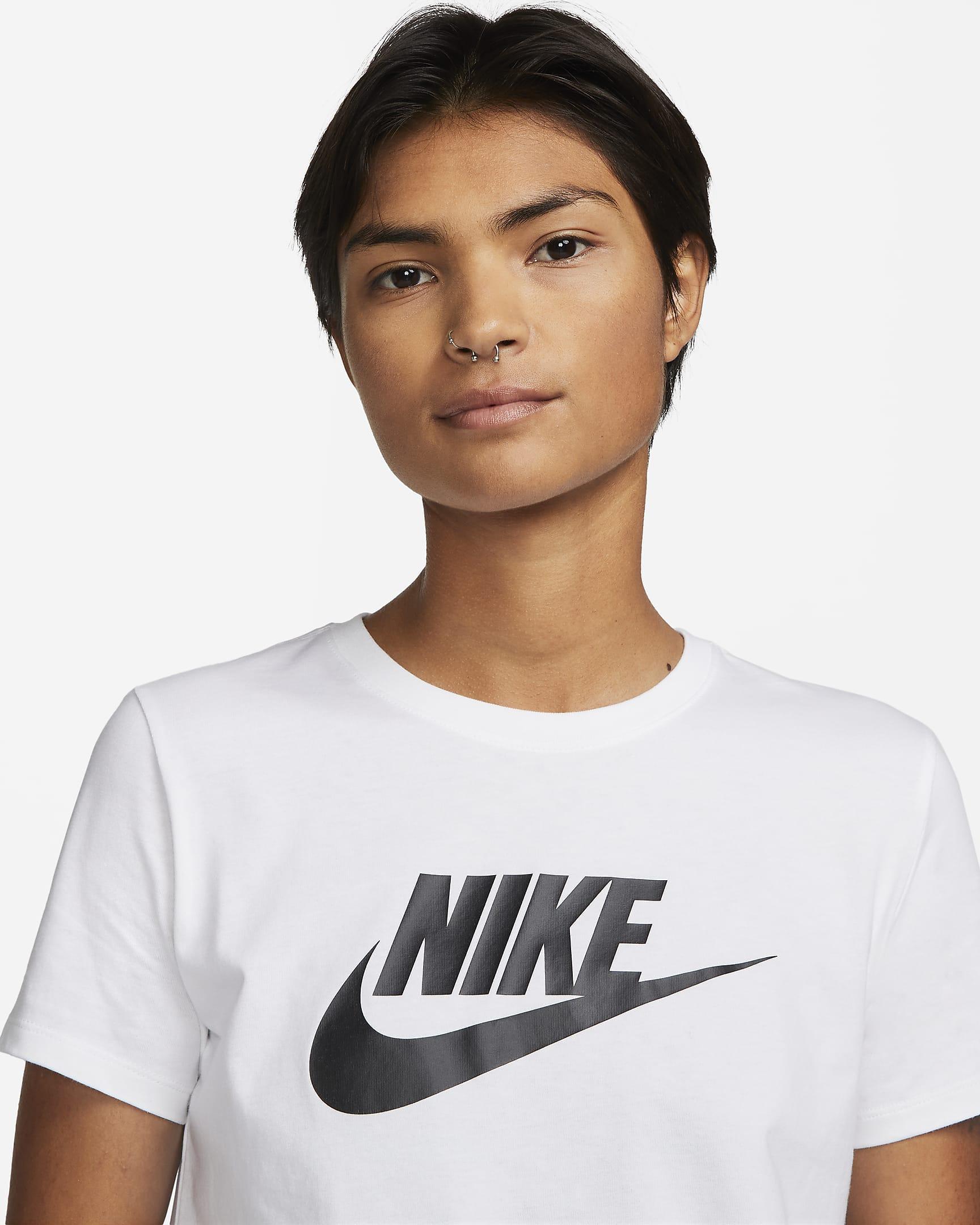 T-shirt basic donna Nike bianco